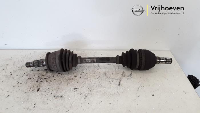 Front drive shaft, left from a Opel Zafira Tourer (P12) 1.4 Turbo 16V EcoFLEX 2015