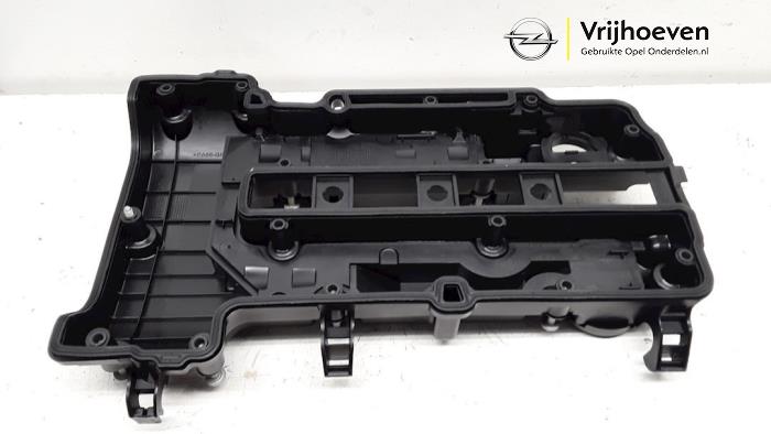 Rocker cover from a Opel Astra 2012
