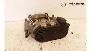 Boîtier accélérateur d'un Opel Zafira (F75) 2.0 16V Turbo OPC 2002