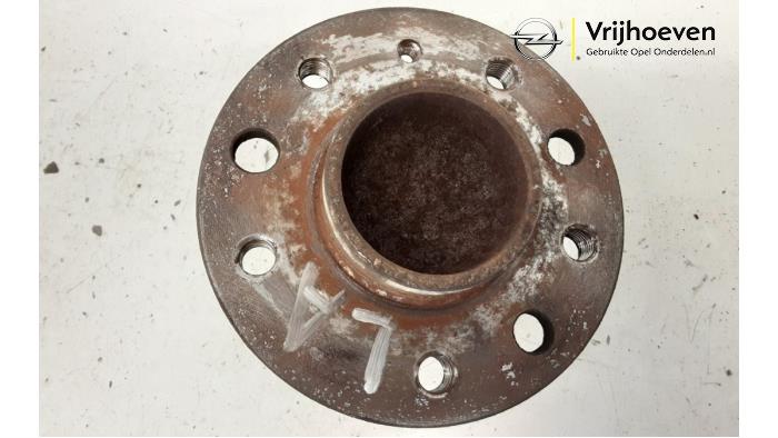 Rear hub from a Opel Astra H Twin Top (L67) 1.8 16V 2007