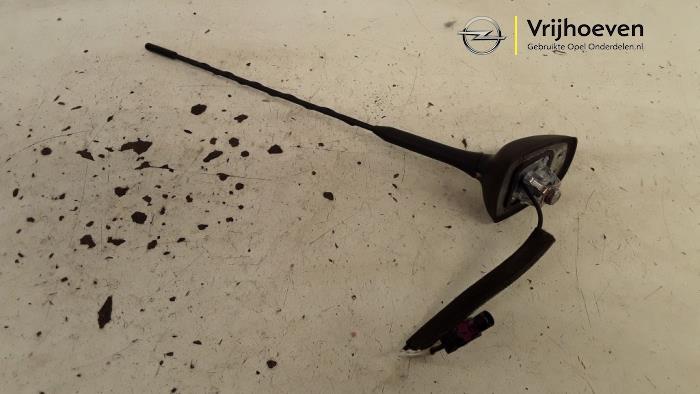 Używane Antena Opel Adam 1.2 Cena € 15,00 Procedura marży oferowane przez Autodemontage Vrijhoeven B.V.