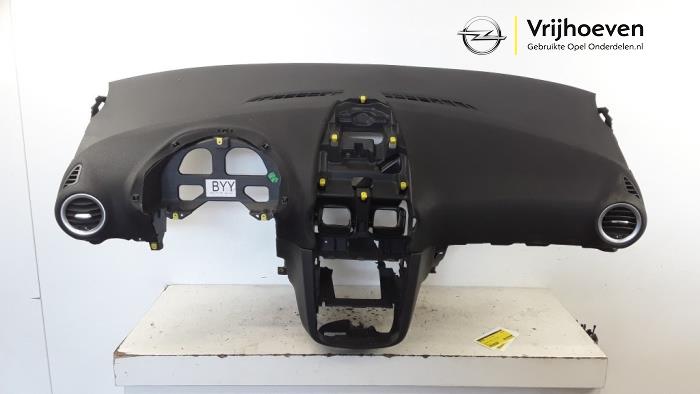 Begagnade Instrumentbräda Opel Corsa D 1.3 CDTi 16V ecoFLEX Pris € 100,00 Marginaltabell erbjuds av Autodemontage Vrijhoeven B.V.