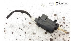 Used Tank flap lock motor Opel Meriva 1.4 16V Twinport Price € 10,00 Margin scheme offered by Autodemontage Vrijhoeven B.V.
