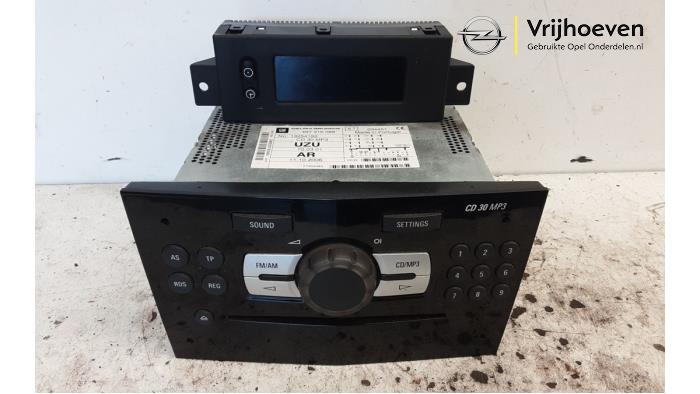 Gebrauchte Radio Modul Opel Corsa D 1.6i OPC 16V Turbo Preis € 50,00 Margenregelung angeboten von Autodemontage Vrijhoeven B.V.