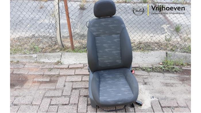 Corsa B Sitz Lässt Sich Nicht Umklappen Opel Corsa Sitze rechts Vorrat | ProxyParts.de