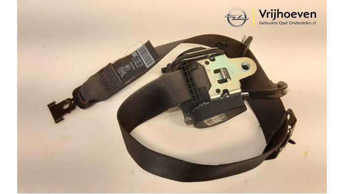 Front seatbelt, right from a Opel Astra J (PC6/PD6/PE6/PF6) 1.6 Turbo 16V 2010