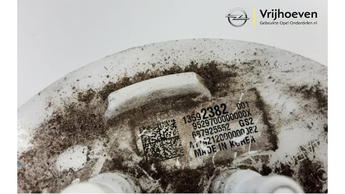 Bomba eléctrica de combustible de un Vauxhall Mokka/Mokka X 1.6 16V EcoFlex 4x2 2015
