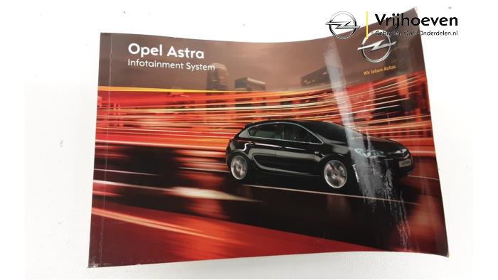 Radio divers d'un Opel Astra J Sports Tourer (PD8/PE8/PF8) 1.6 Turbo 16V 2011