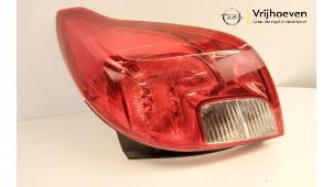 Używane Tylne swiatlo pozycyjne prawe Opel Mokka/Mokka X 1.6 16V EcoFlex 4x2 Cena € 40,00 Procedura marży oferowane przez Autodemontage Vrijhoeven B.V.