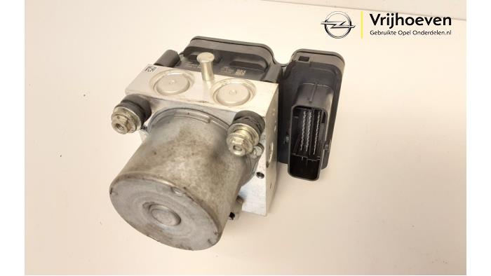 Usagé Pompe ABS Opel Karl 1.0 12V Prix € 70,00 Règlement à la marge proposé par Autodemontage Vrijhoeven B.V.