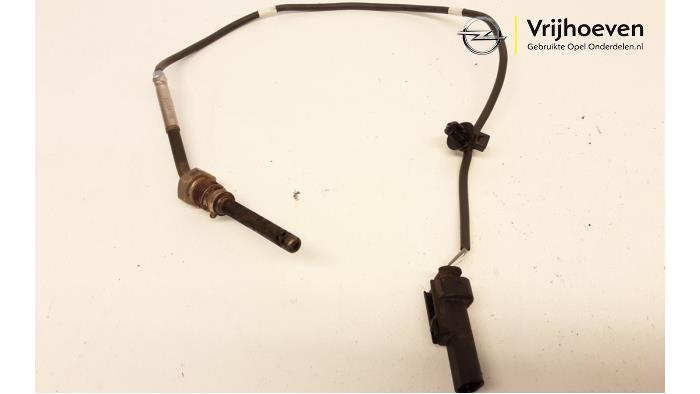 Used Engine temperature sensor Opel Corsa E 1.3 CDTi 16V ecoFLEX Price € 40,00 Margin scheme offered by Autodemontage Vrijhoeven B.V.
