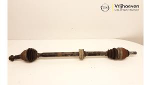 Used Front drive shaft, right Opel Vectra C Caravan 1.8 16V Price € 25,00 Margin scheme offered by Autodemontage Vrijhoeven B.V.