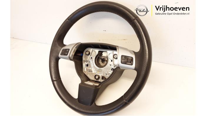 Steering wheel from a Opel Vectra C Caravan 1.8 16V 2005