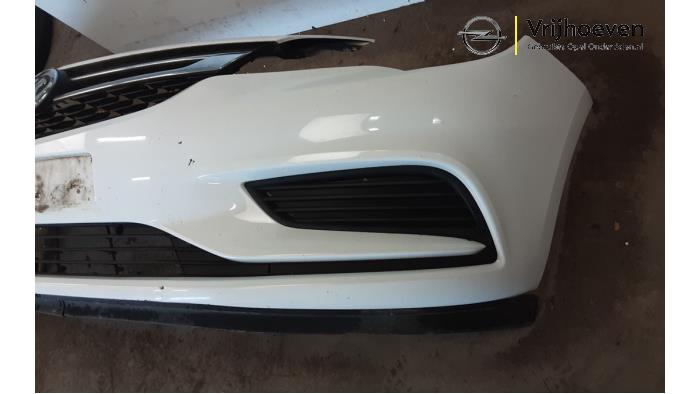 Front bumper from a Opel Astra K Sports Tourer 1.6 CDTI 110 16V 2016