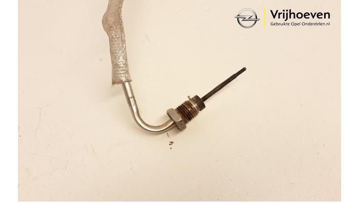 Auspuff Temperatursensor van een Opel Astra K 1.2 Turbo 12V 2021