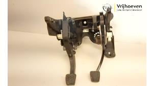 Używane Zestaw pedalów Opel Astra K Sports Tourer 1.6 CDTI 110 16V Cena € 150,00 Procedura marży oferowane przez Autodemontage Vrijhoeven B.V.