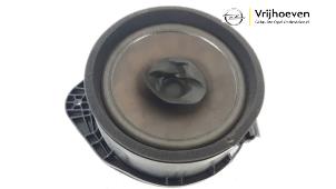 Used Speaker Opel Zafira Tourer (P12) 2.0 CDTI 16V 130 Ecotec Price € 20,00 Margin scheme offered by Autodemontage Vrijhoeven B.V.