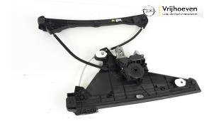 Used Window mechanism 4-door, front right Opel Corsa F (UB/UH/UP) 1.2 Turbo 12V 100 Price € 75,00 Margin scheme offered by Autodemontage Vrijhoeven B.V.
