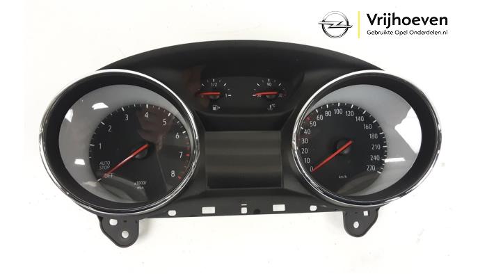 Instrument panel from a Opel Astra K Sports Tourer 1.0 Turbo 12V 2018