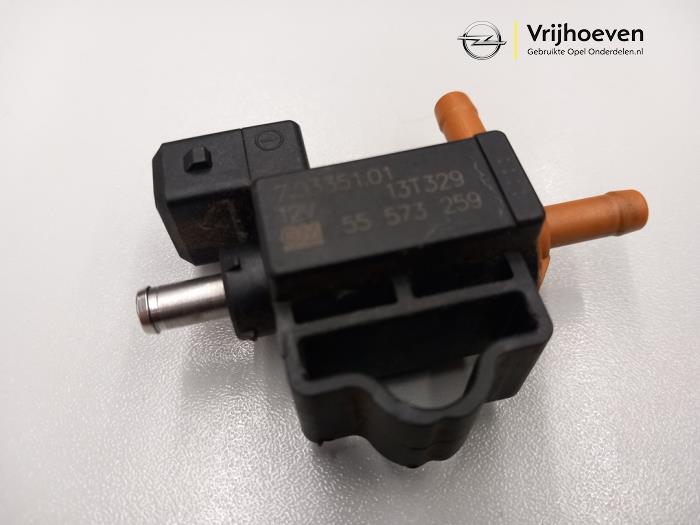 Turbo relief valve from a Opel Cascada 1.6 SIDI Eco Turbo 16V 2014