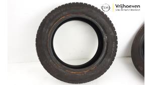 Usados Neumático de invierno Precio € 25,00 Norma de margen ofrecido por Autodemontage Vrijhoeven B.V.