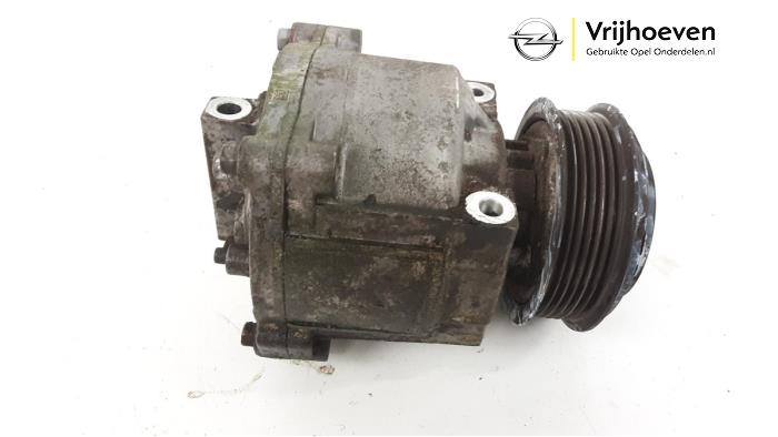 Air conditioning pump from a Vauxhall Mokka/Mokka X 1.4 Turbo 16V 4x2 2015