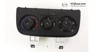 Gebrauchte Heizung Bedienpaneel Opel Combo 1.3 CDTI 16V ecoFlex Preis € 30,00 Margenregelung angeboten von Autodemontage Vrijhoeven B.V.