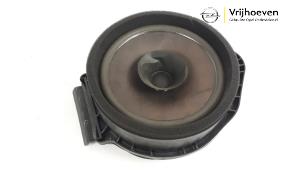 Usagé Haut-parleur Opel Meriva 1.4 Turbo 16V ecoFLEX Prix € 20,00 Règlement à la marge proposé par Autodemontage Vrijhoeven B.V.