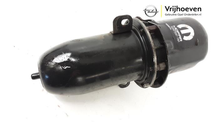 Fuel filter housing from a Opel Combo 1.6 CDTI 16V 2017