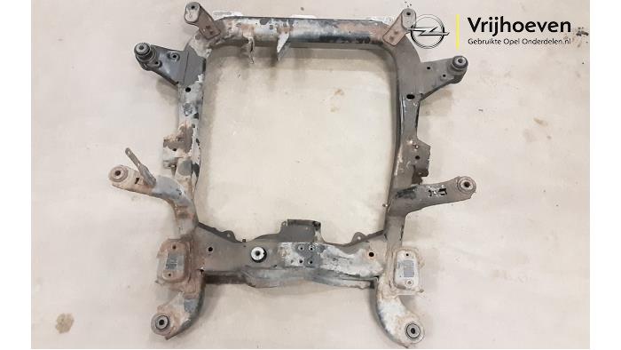 Begagnade Underram Opel Zafira (M75) 2.2 16V Direct Ecotec Pris € 50,00 Marginaltabell erbjuds av Autodemontage Vrijhoeven B.V.