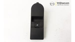 Used Electric window switch Opel Tigra Twin Top 1.4 16V Price € 10,00 Margin scheme offered by Autodemontage Vrijhoeven B.V.