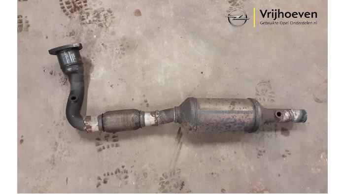Used Front pipe + catalyst Opel Zafira (M75) 2.2 16V Direct Ecotec Price € 500,00 Margin scheme offered by Autodemontage Vrijhoeven B.V.