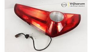 Używane Tylne swiatlo pozycyjne lewe Opel Agila (B) 1.0 12V Cena € 25,00 Procedura marży oferowane przez Autodemontage Vrijhoeven B.V.