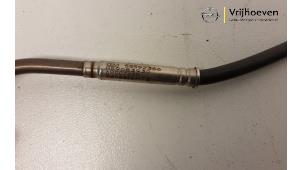Auspuff Temperatursensor van een Opel Astra K Sports Tourer 1.6 CDTI 110 16V 2017