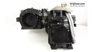 Usagé Bloc chauffage Opel Ampera 1.4 16V Prix € 250,00 Règlement à la marge proposé par Autodemontage Vrijhoeven B.V.