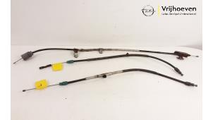 Usados Cable de freno de mano Opel Ampera 1.4 16V Precio € 25,00 Norma de margen ofrecido por Autodemontage Vrijhoeven B.V.