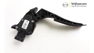 Used Accelerator pedal Opel Ampera 1.4 16V Price € 20,00 Margin scheme offered by Autodemontage Vrijhoeven B.V.