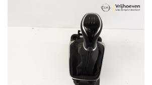 Used Gear stick Opel Corsa F (UB/UP) 1.2 12V 75 Price € 125,00 Margin scheme offered by Autodemontage Vrijhoeven B.V.
