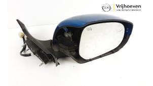 Used Wing mirror, right Opel Agila (B) 1.2 16V Price € 30,00 Margin scheme offered by Autodemontage Vrijhoeven B.V.