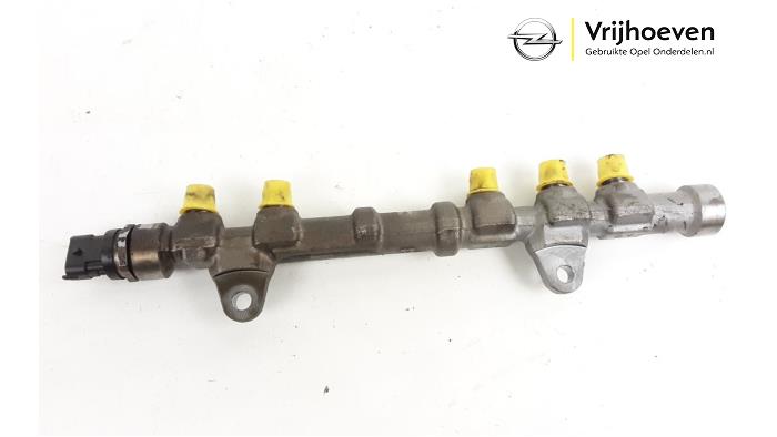 Gebrauchte Einspritzdüse (Einspritzer) Opel Corsa E 1.3 CDTi 16V ecoFLEX Preis € 25,00 Margenregelung angeboten von Autodemontage Vrijhoeven B.V.