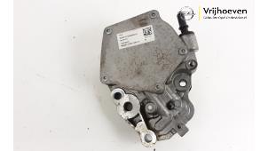 Używane Pompa prózniowa wspomagania hamulców Opel Astra K 1.0 SIDI Turbo 12V Cena € 50,00 Procedura marży oferowane przez Autodemontage Vrijhoeven B.V.