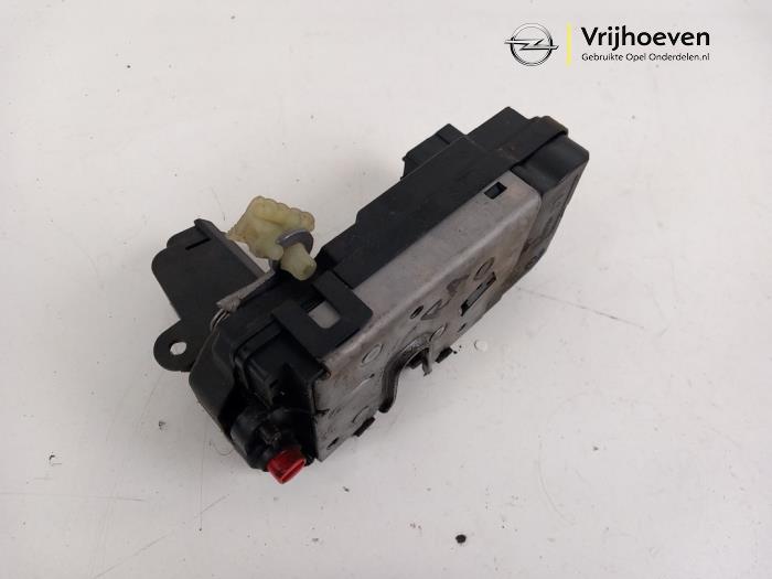 Rear door lock mechanism 4-door, left Opel Astra H 1.6 16V - 13210738