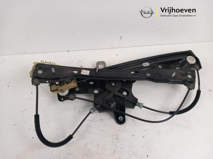 Window mechanism 4-door, front right from a Opel Astra K 1.4 Turbo 16V 2016