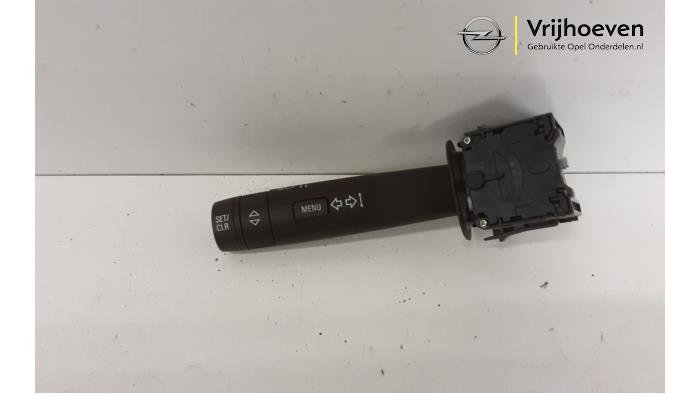 Interruptor de indicador de dirección de un Vauxhall Mokka/Mokka X 1.4 Turbo 16V 4x4 2013