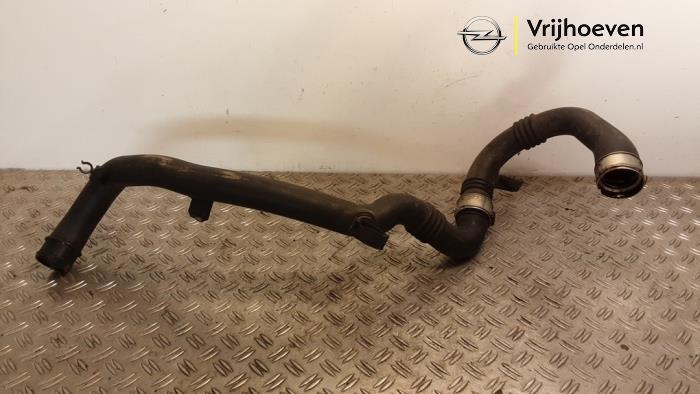 Gebrauchte Intercooler Rohr Opel Adam 1.0 Ecotec 12V SIDI Turbo Preis € 125,00 Margenregelung angeboten von Autodemontage Vrijhoeven B.V.
