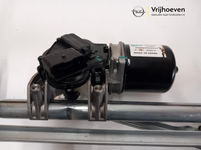 Wiper motor + mechanism from a Opel Mokka/Mokka X 1.4 Turbo 16V 4x2 2016