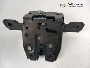 Used Tailgate lock mechanism Opel Astra J (PC6/PD6/PE6/PF6) 1.4 Turbo 16V Price € 20,00 Margin scheme offered by Autodemontage Vrijhoeven B.V.