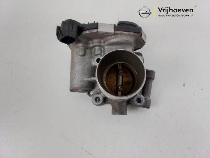 Throttle body from a Opel Astra J (PC6/PD6/PE6/PF6) 1.4 Turbo 16V 2013