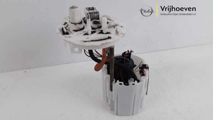 Electric fuel pump from a Opel Astra J (PC6/PD6/PE6/PF6) 1.4 Turbo 16V 2013