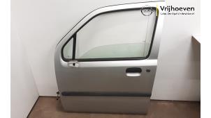 Używane Drzwi lewe przednie wersja 4-drzwiowa Opel Agila (A) 1.2 16V Cena € 50,00 Procedura marży oferowane przez Autodemontage Vrijhoeven B.V.